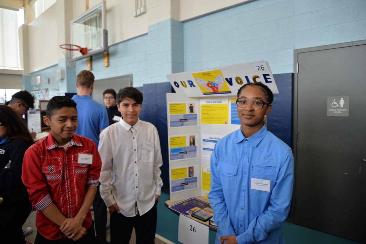 Entrepreneurship teacher helps high school freshman develop mobile apps